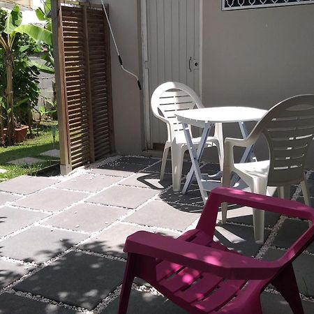 Agreable F2, Jardin, Garage, Fibre, Clim Ch Apartamento Fort-de-France Exterior foto
